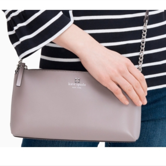 kate spade Handbags - Beige Kate Spade Crossbody Bag